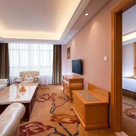 Vienna Dongguan Songhu Huahai מלון 3*