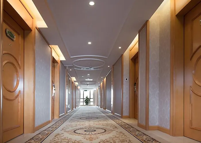 Vienna Dongguan Songhu Huahai 3*